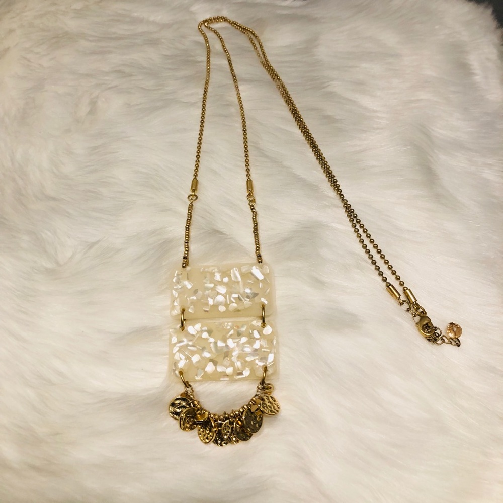 Anthropologie White & Gold Necklace ✨